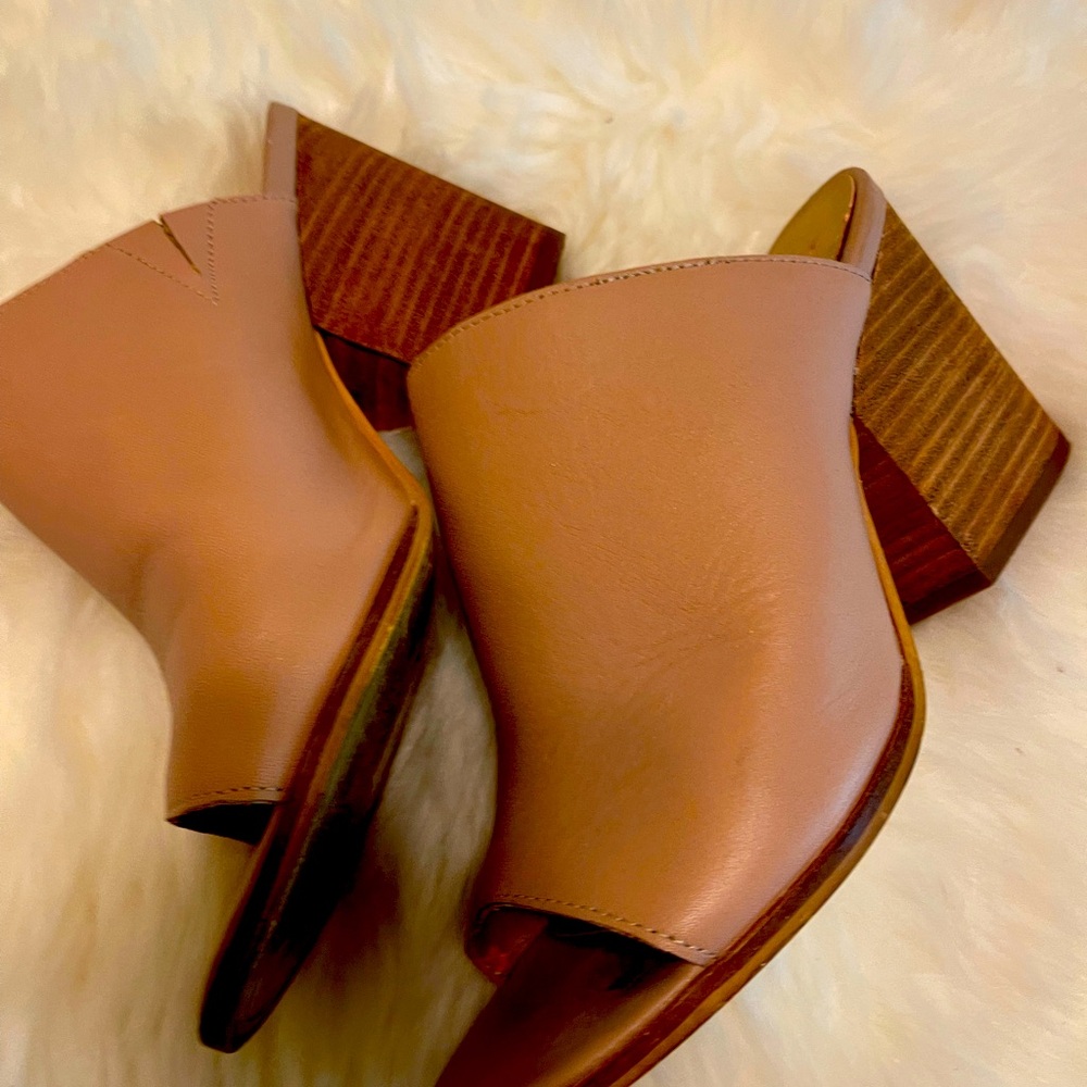 Dolce Vita Tan Slip on Wedge Size 7  1/2